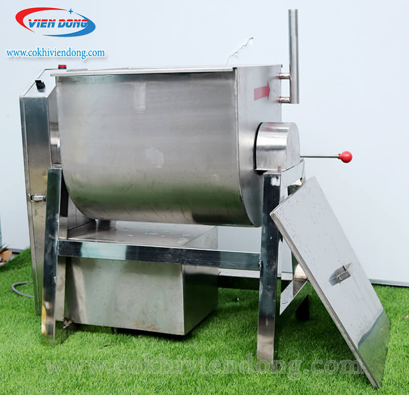 Máy trộn thịt nằm ngang 